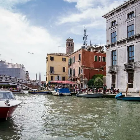 Charming Tile Apartment Venice