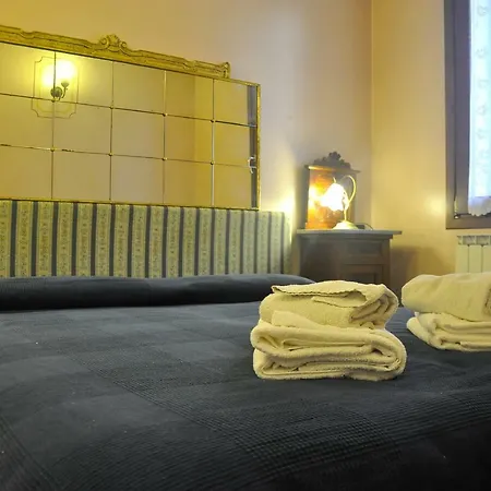 Charming Tile Apartment Venedig